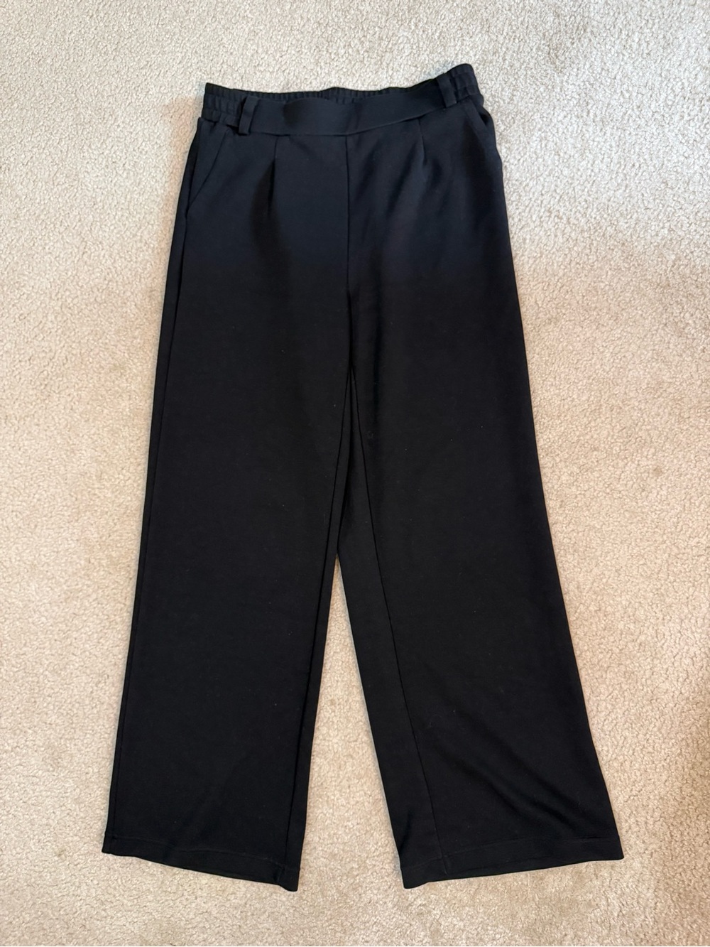 Elegant Black Wide-Leg Women's Trousers